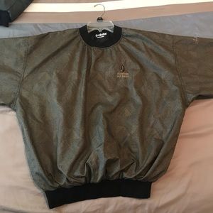 Crew neck windbreaker